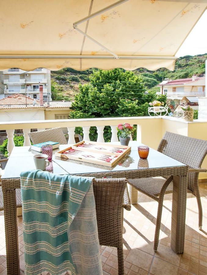 Holiday House Ioanna 2 - Loft Διαμέρισμα Néa Péramos Εξωτερικό φωτογραφία